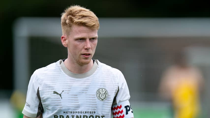 Bosz is not waiting for the De Jong choice and appoints Schouten as PSV's captain