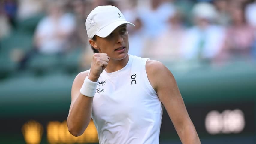 Swiatek finds shape on grass and reaches last eight in London for the second time
