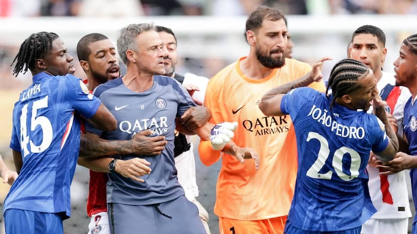 PSG trainer Luis Enrique hand out Tik after World Cup final: 'I wanted to appease the fight'