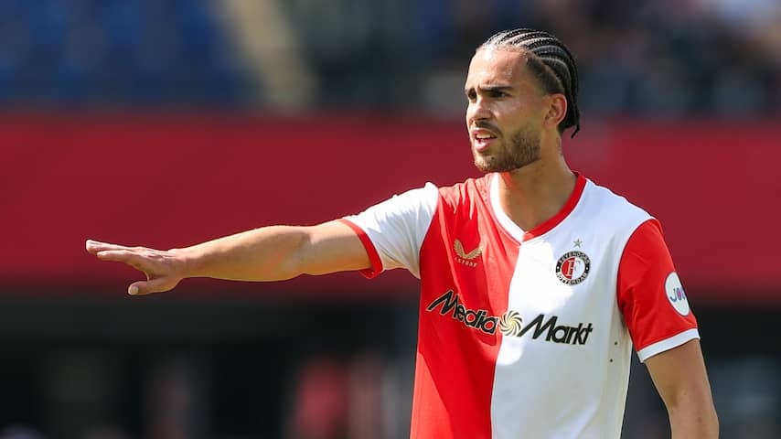Zerrouki does not wait for Feyenoord and returns to Twente on a rental basis