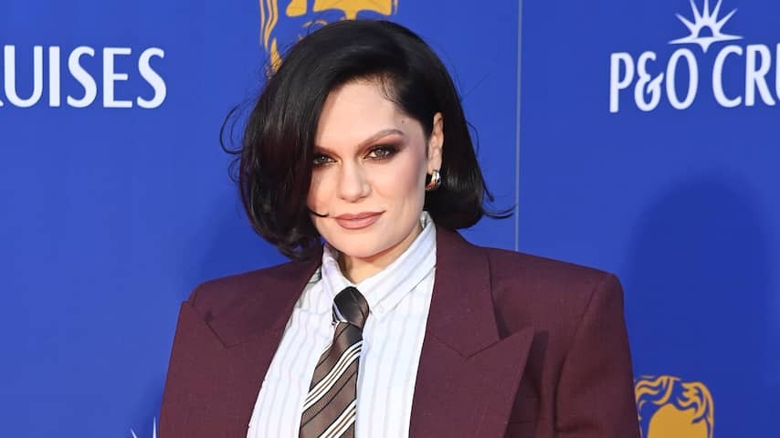 Jessie J thanks mother for support after Cancer Diagnosis: 'You are a superhero'