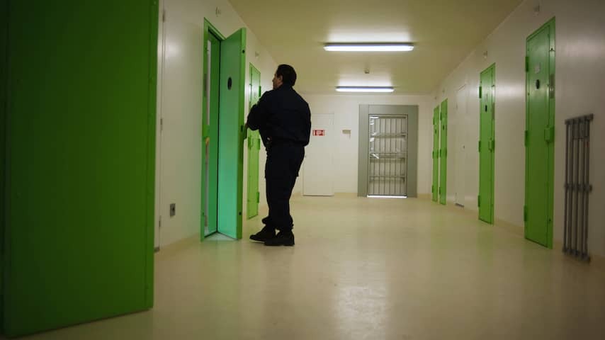 French prisoner escaped in a bag of released prisoner