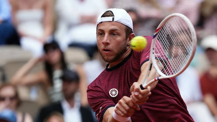 Griekspoor survives five match points and De Jong meets in quarterfinals Bastad