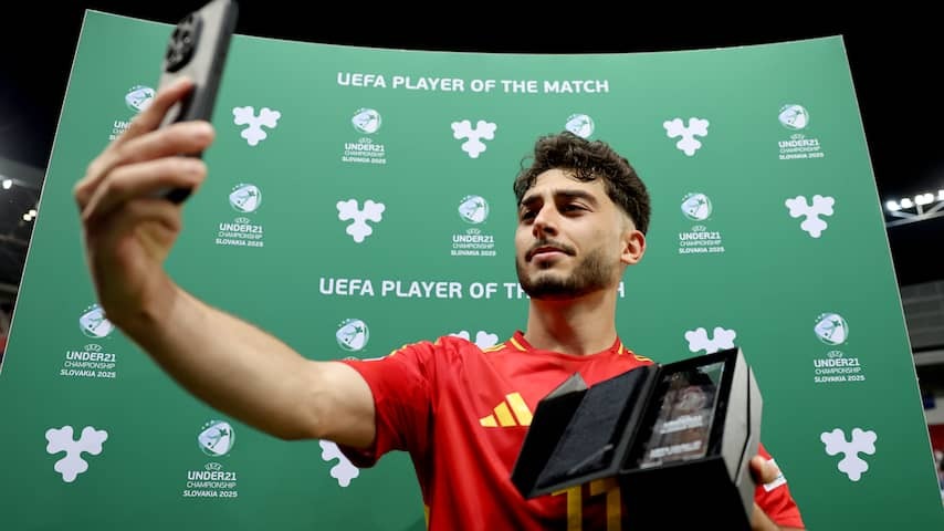 Ajax announces long -awaited arrival Moro: 'Are you enjoying him a lot'