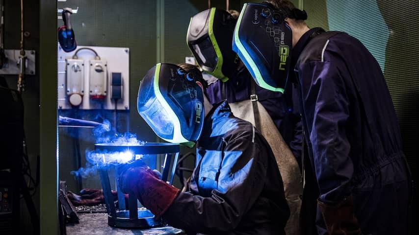 A lot of chance for track changers, even now that the shortage on the labor market is decreasing