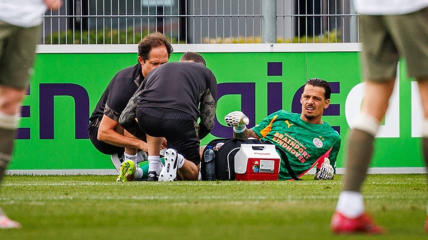 PSV purchase Nick Olij falls out in the first exhibition game after seven minutes injured