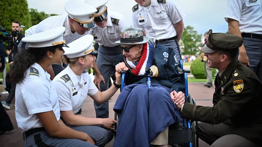 With dead 'Dad Jake' Memory D-Day disappears: 'Makkers wait for me'
