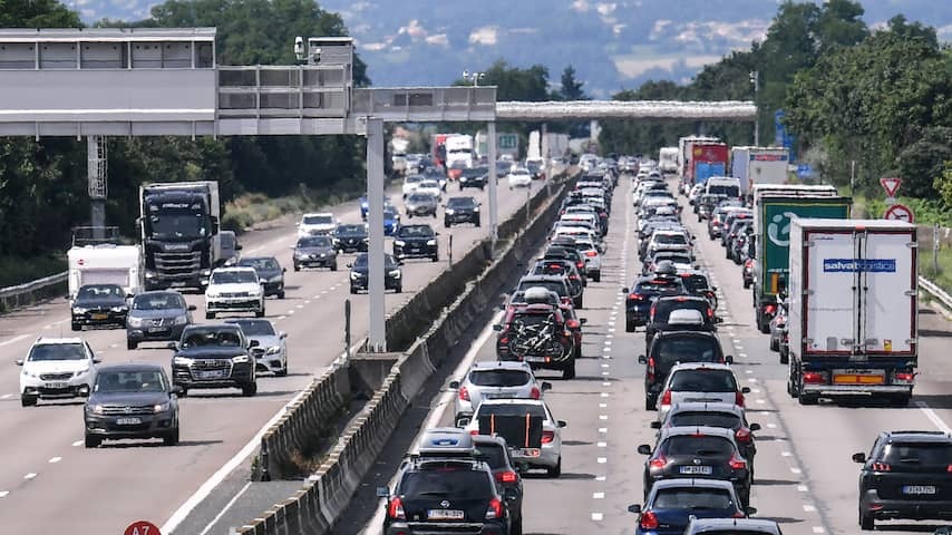 Long traffic jams on Black Saturday, three hours of delay between Lyon and Spain