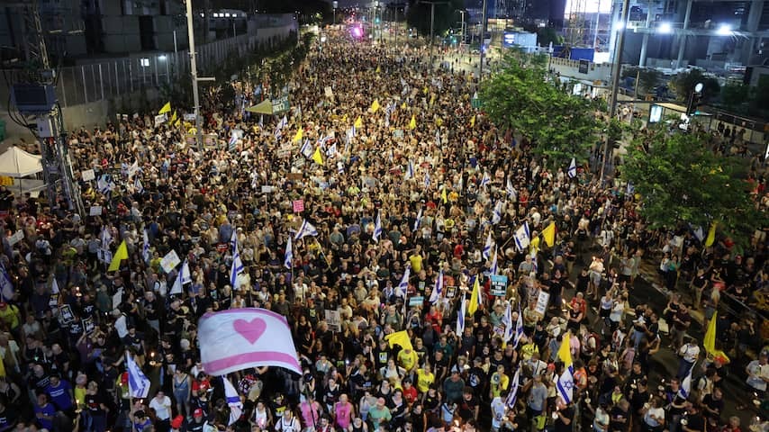 Tens of thousands of demonstrators in Tel Aviv against War Gaza expansion