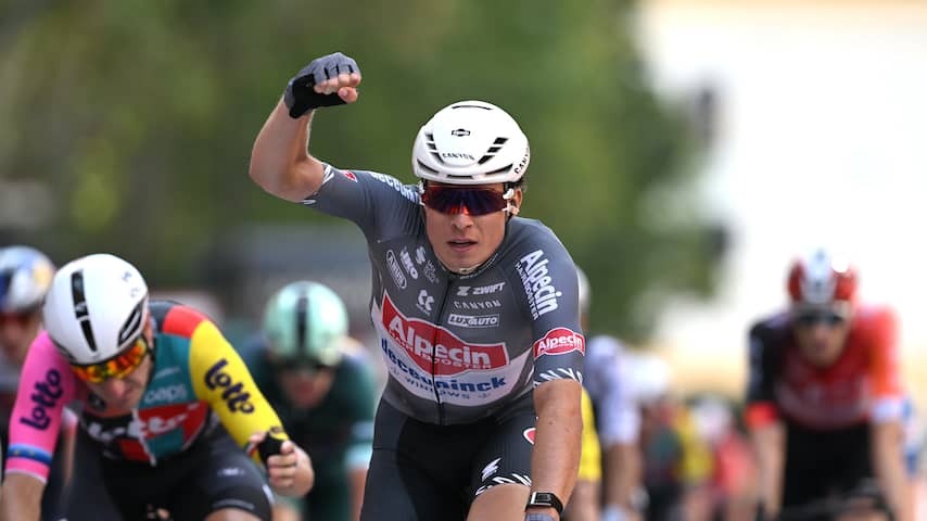 Jasper Philipsen Sprint from plight position to second stage victory in Vuelta