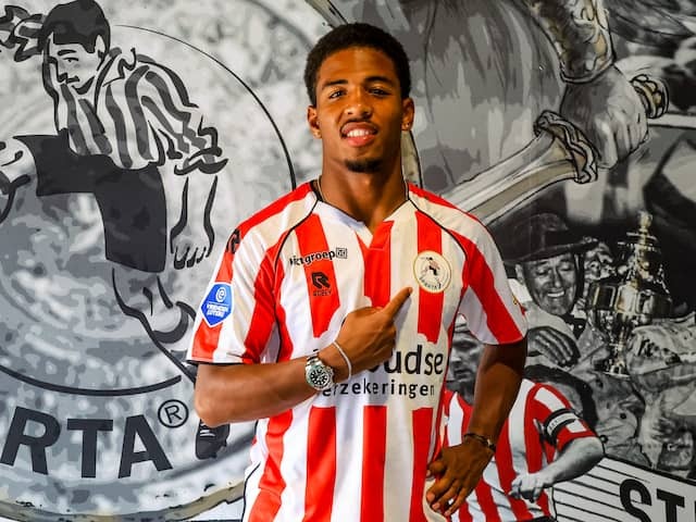 View all summer transfers in the Eredivisie here
