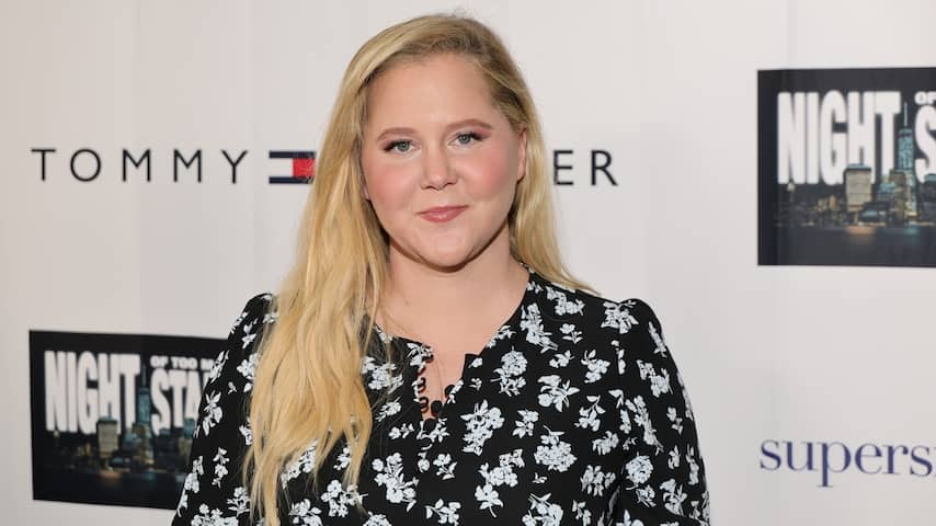 Amy Schumer underwent back surgery after contracting surf injury