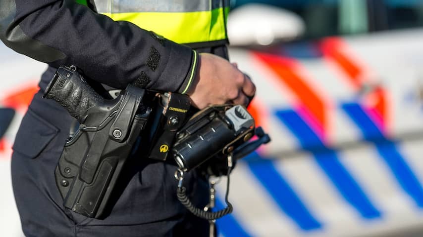 police with weapon