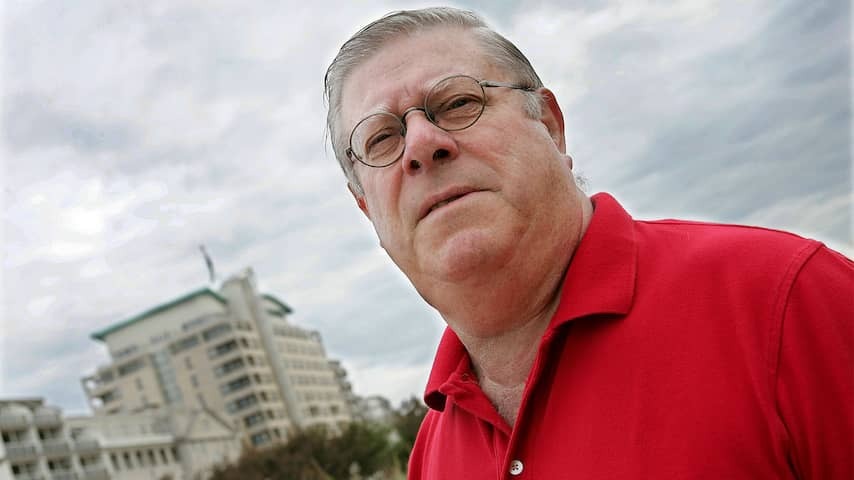 Former sports journalist and past the line presenter Joop Niezen (89) died