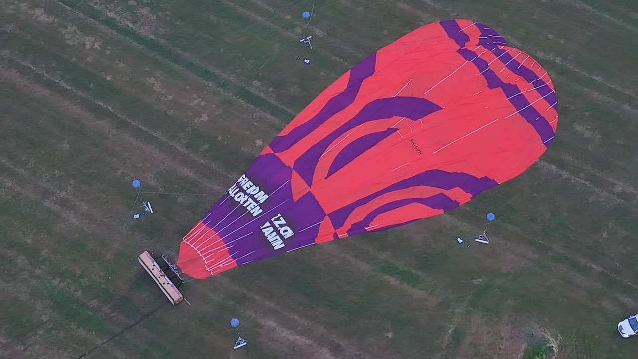 Image from Video: Police are investigating Frisian Weiland after hot air roundgelguk