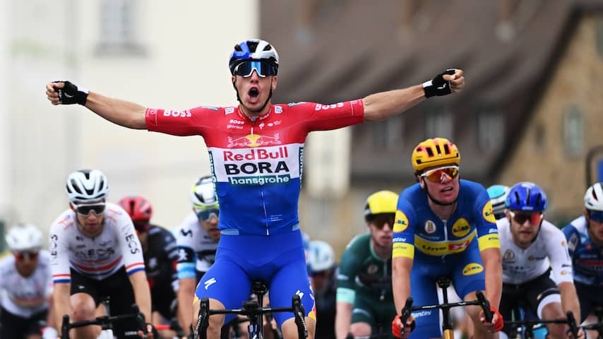 Disqualification costs Van Poppel first win in Dutch champion sweater