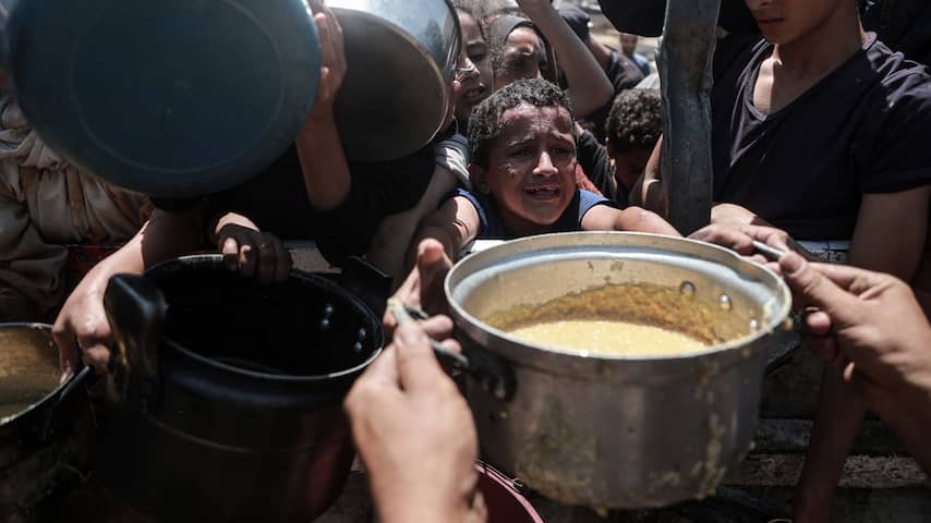Crowdfunding for individuals does not help Gaza: 'Spekt illegal traders'