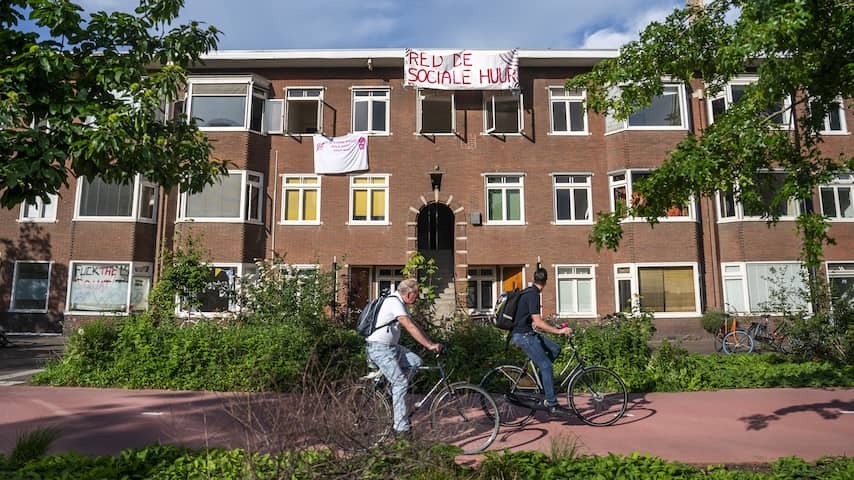 Stock rental homes from investors are shrinking, starters continue to benefit