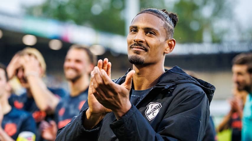 FC Utrecht takes over Haller definitively Van Dortmund: 'Ideal scenario for me'