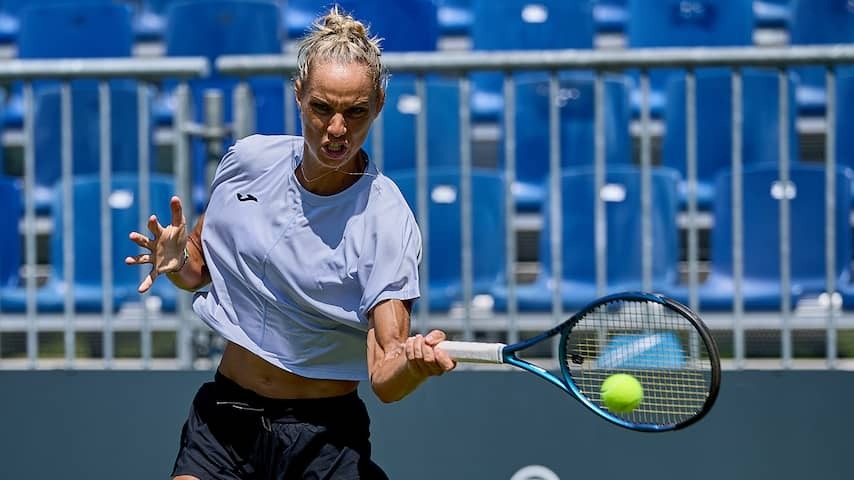 Arantxa Rus keeps a view of main tournament US Open with simple victory over Spanish