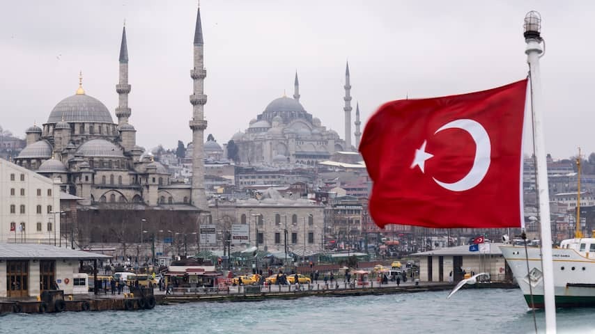 Four restaurant owners arrested after death Dutch brothers in Turkey