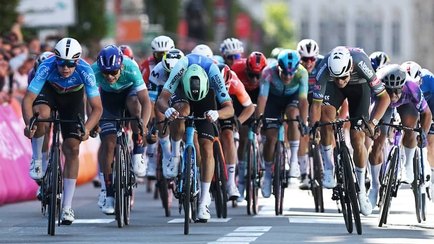 Van der Poel grabs next to the overall victory in Renewi Tour after blood -curdling denouement