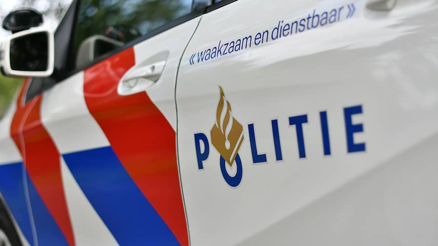 Two police cars crashed after the burglar's chase in Utrecht