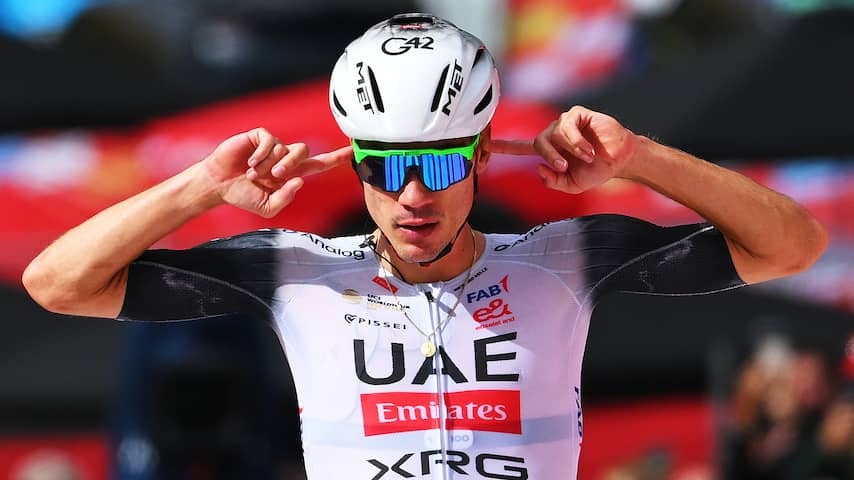 Ayuso takes revenge after slinking and books his first stage victory in Vuelta