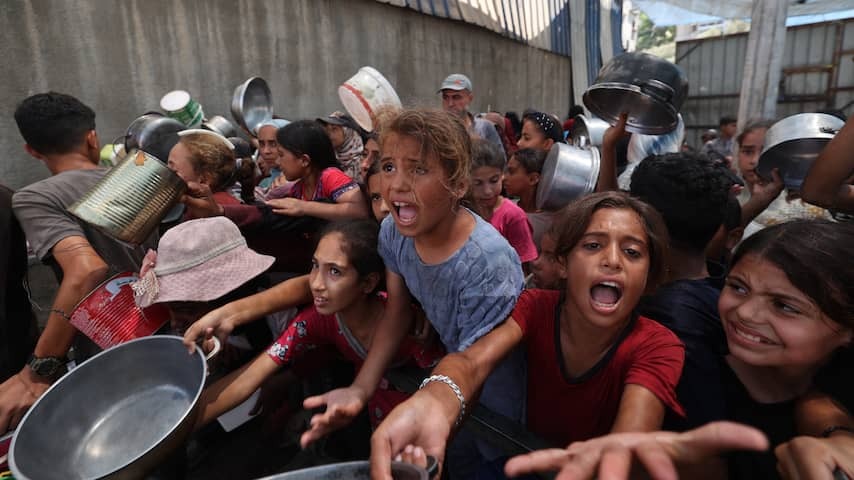 Officially famine set in part Gaza: 'Time for hesitation is over'