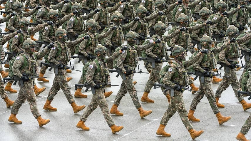 South Korean army shrinks enormously due to extremely low birth rate