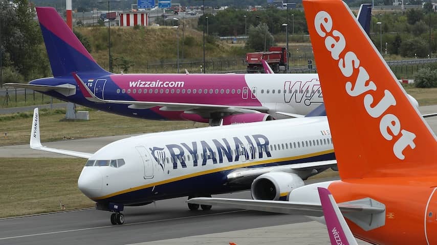 German Consumers' Association to Judge to cost Hand luggage budget flyers