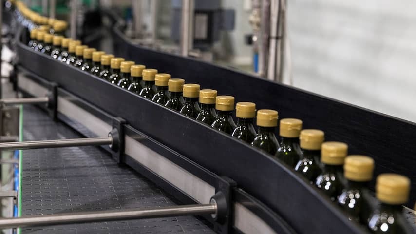Olive oil becomes cheaper again due to good harvest in Spain