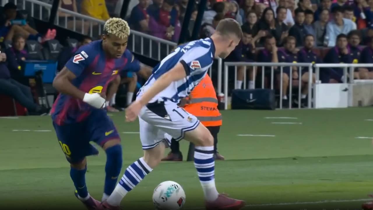 Image From Video: Lamine Yamal Plays Opponent Through The Legs with Fabulous Action