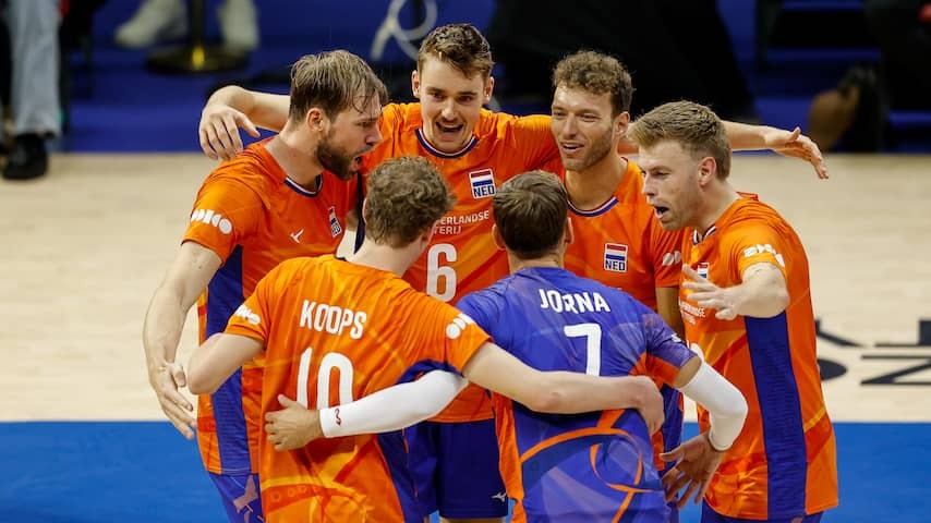 Volleyball players also beat Romania at World Championship and reach eighth finals