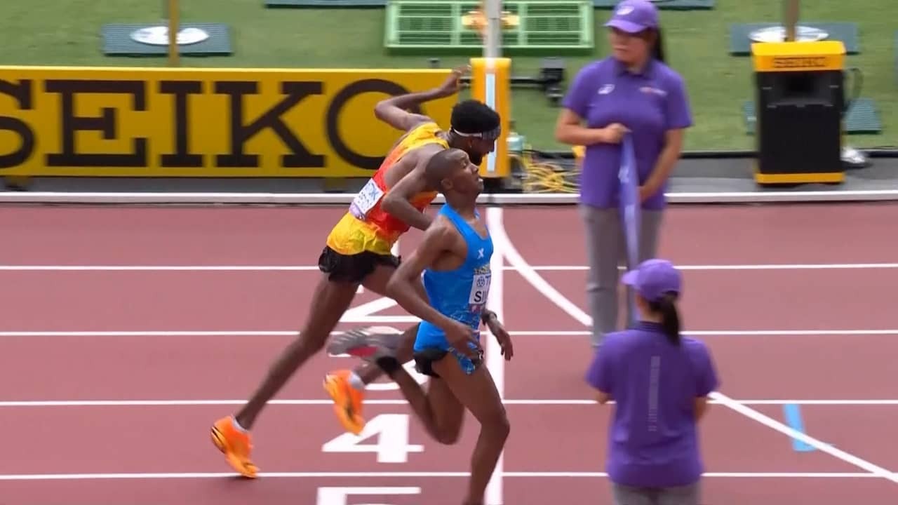 Image from Video: Photo Finish Decides Men's Marathon at World Athletics Championships in Tokyo
