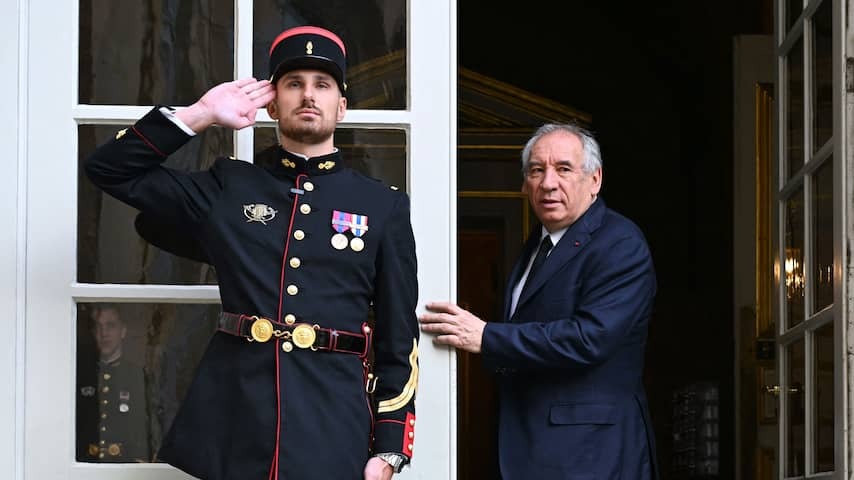 France looking for fifth prime minister in two years: Bayrou stands before departure