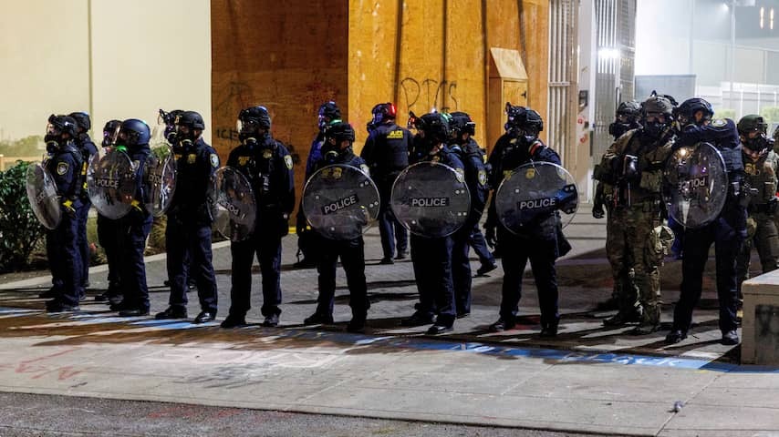 Trump sends army to Portland to help Ice, against the will of mayor