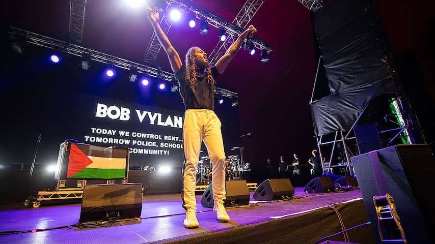 Justice minister points to after fuss about statements rapper Bob Vylan