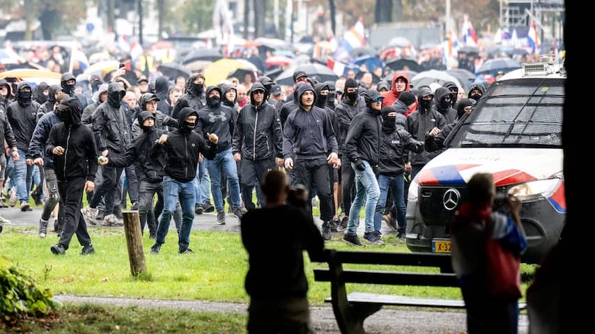 More than thirty arrests and two agents injured in riots in The Hague