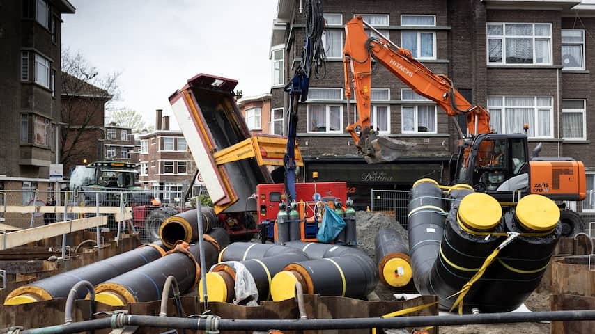 Tenants uncertain the heat network costs and do not dare to give permission