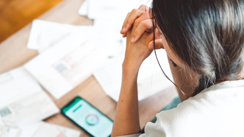 Intimidation and aggressive phone calls: virtually no collection agency complies with law