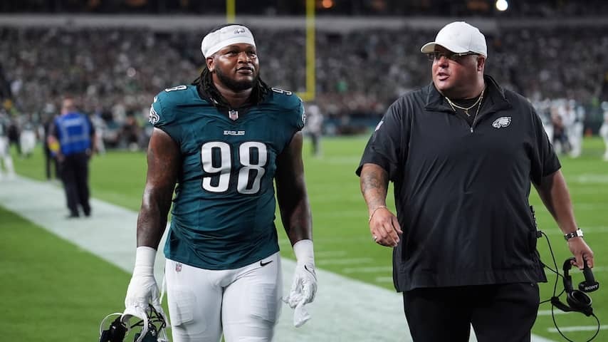 Super Bowl winner after 6 seconds sent off field after spitting opponent