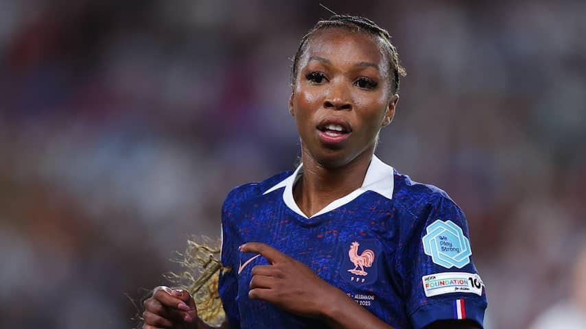 Club of Van de Donk makes French international most expensive football player ever