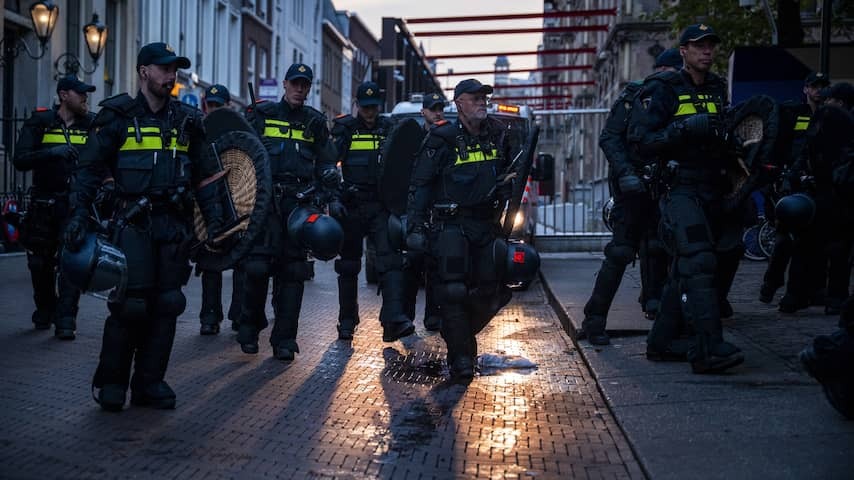 Six minor rioters still stuck after 'unprecedented violent' violence in The Hague