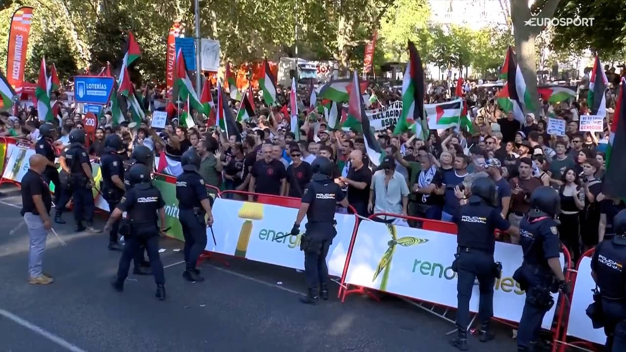 Image from Video: Chaos Duration Final Day Vuelta Due to Pro-Palestinian Protests