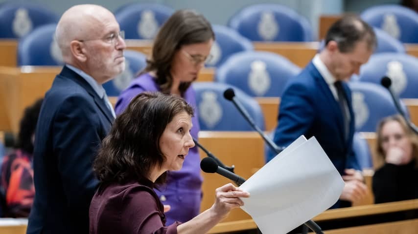 Chamber discussion about condemning Extreme right: 'Go away with your NCTV booklet'