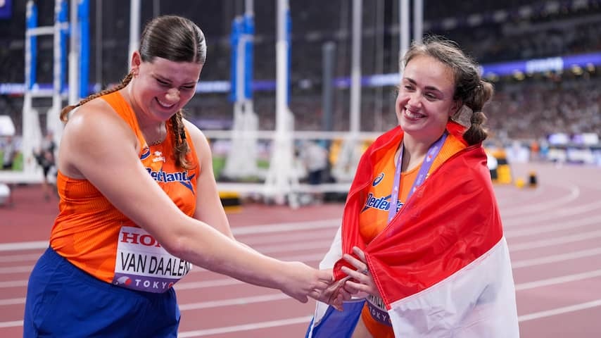 Van Klinken grabbed World Cup silver with Girl Power socks and celebrates it with Karaoke