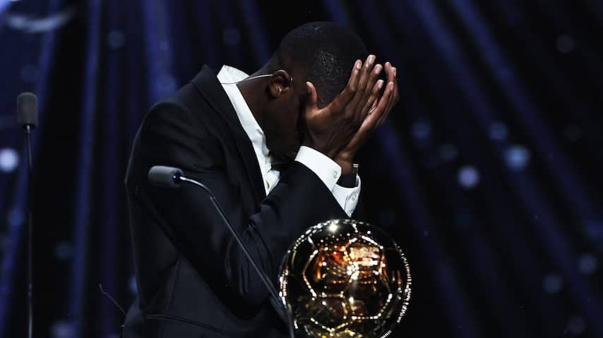 Dembélé in tears during Golden Bal-Speech, Wiegman calls for unity