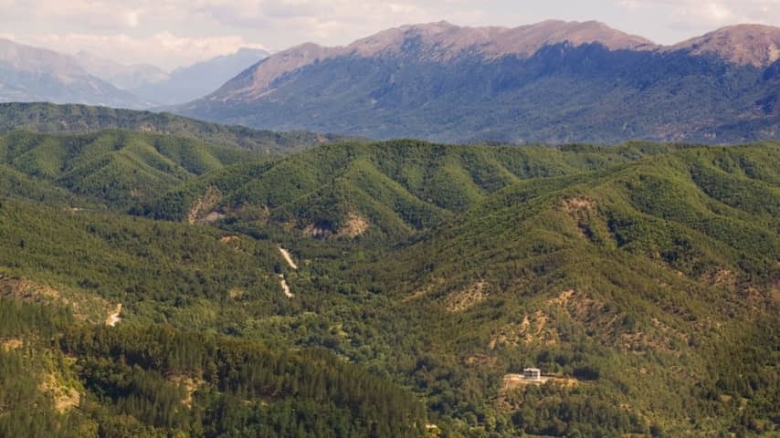 Body of missing Limburg (64) found in deep gorge in Greece