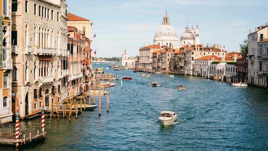 Couple gets a fine and Venice is plotted after diving in famous canal